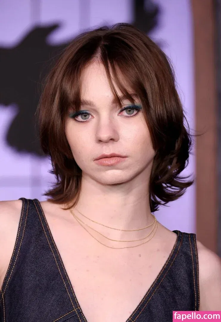 Emma Myers Onlyfans Photo Gallery 