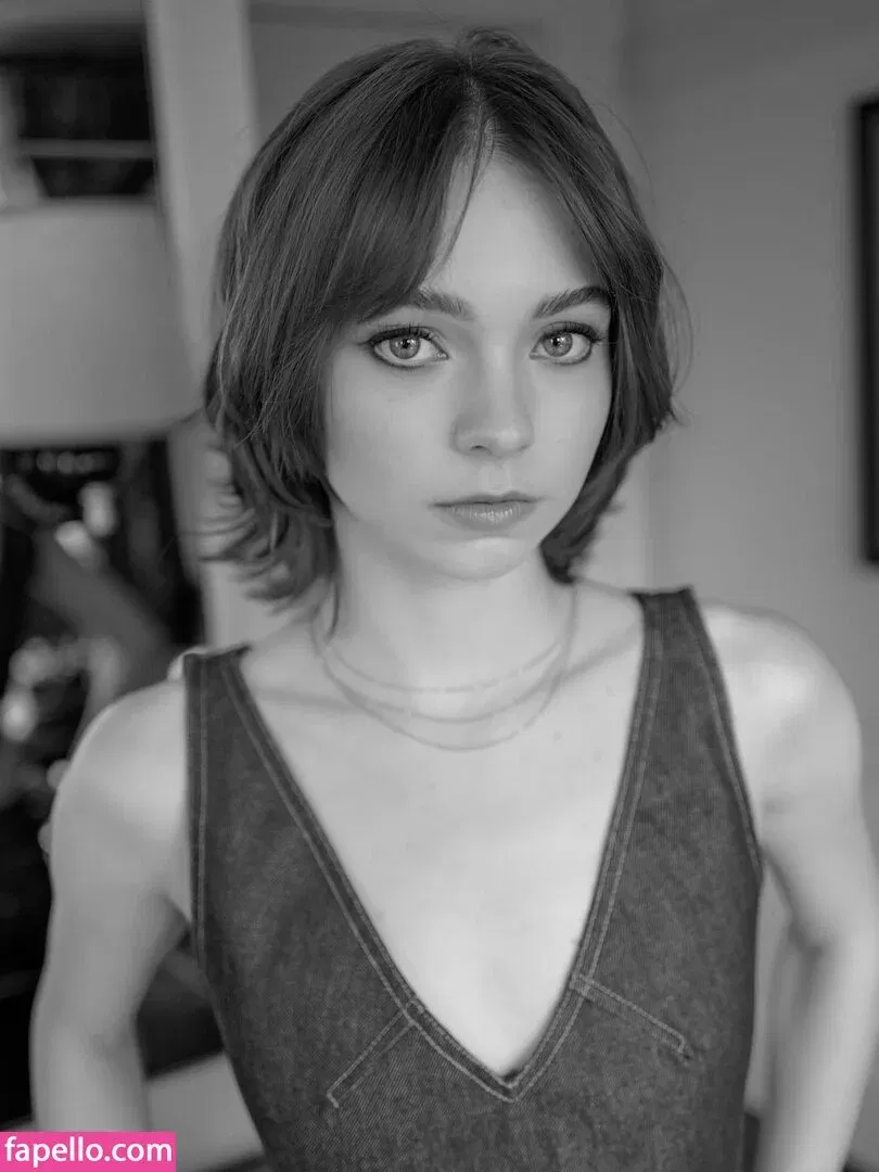 Emma Myers Onlyfans Photo Gallery 