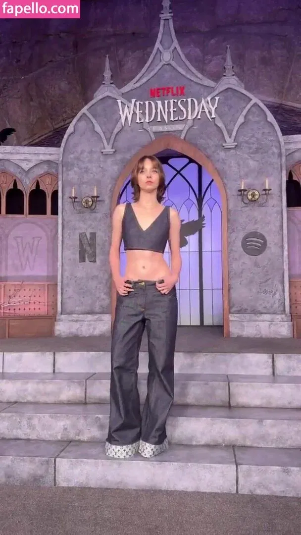 Emma Myers Onlyfans Photo Gallery 