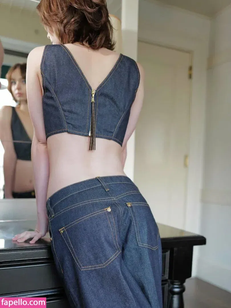 Emma Myers Onlyfans Photo Gallery 