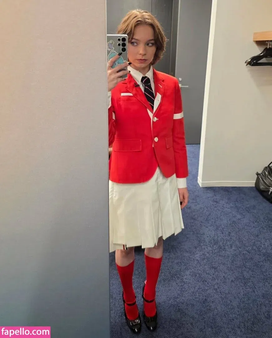 Emma Myers Onlyfans Photo Gallery 