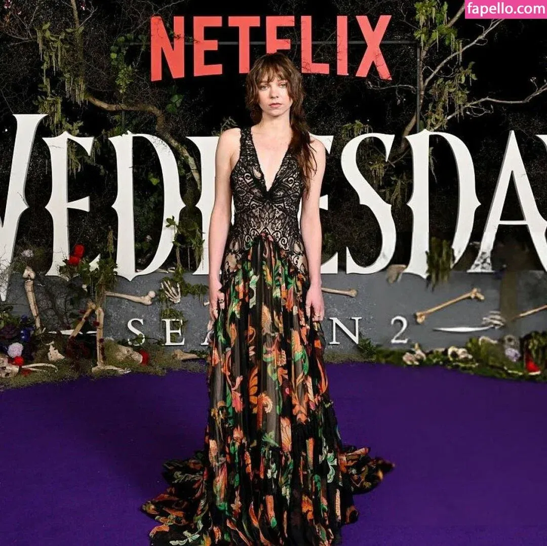 Emma Myers Onlyfans Photo Gallery 