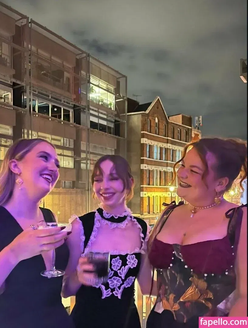 Emma Myers Onlyfans Photo Gallery 