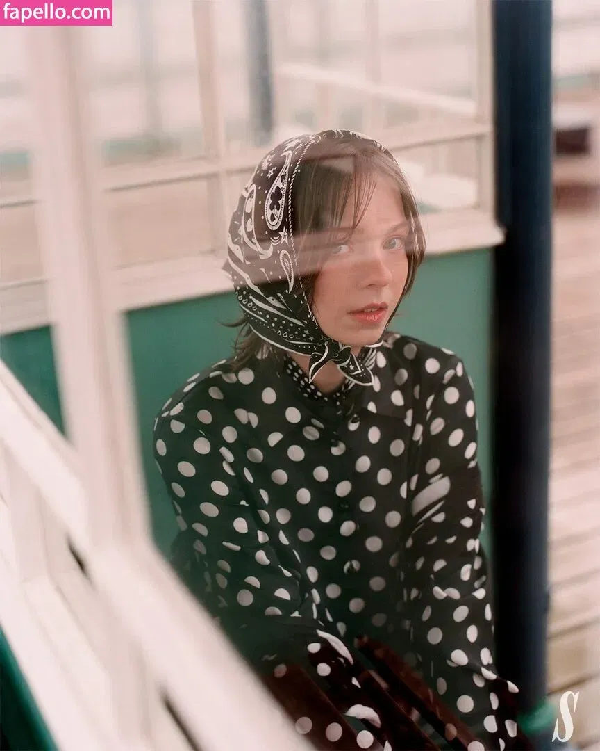 Emma Myers Onlyfans Photo Gallery 