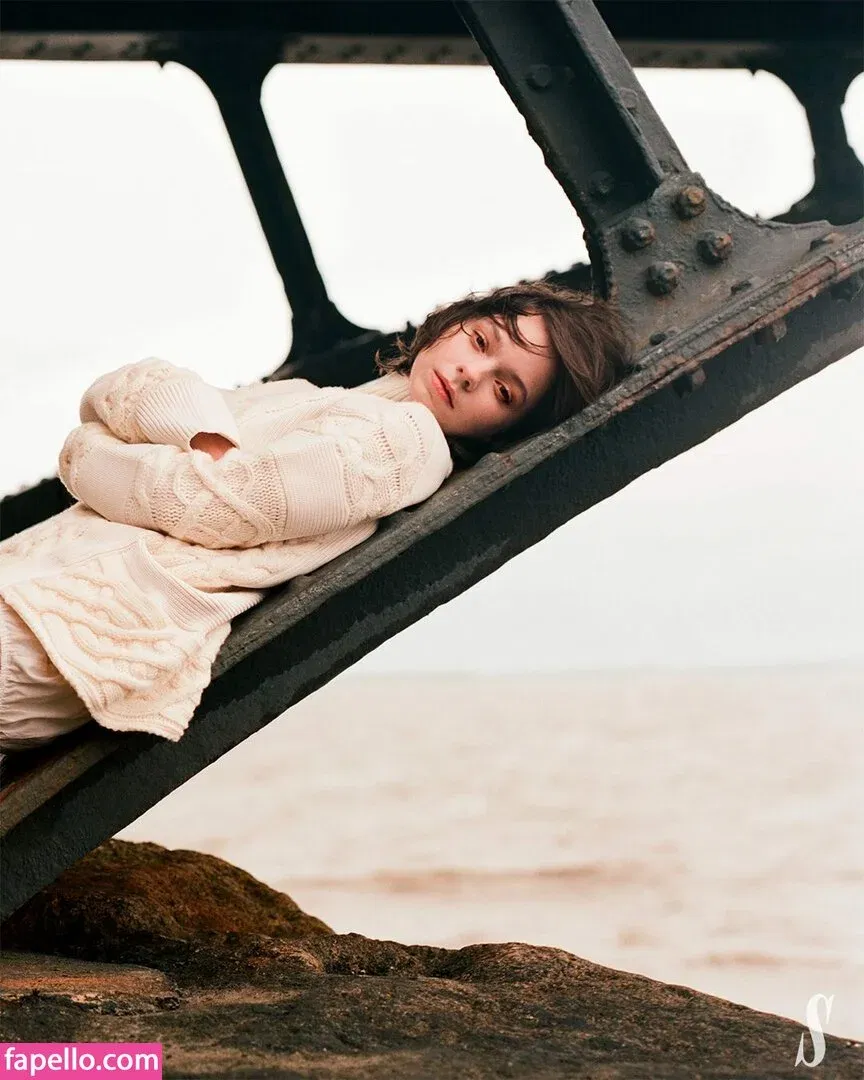 Emma Myers Onlyfans Photo Gallery 