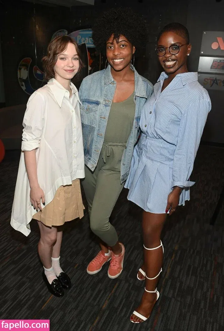 Emma Myers Onlyfans Photo Gallery 