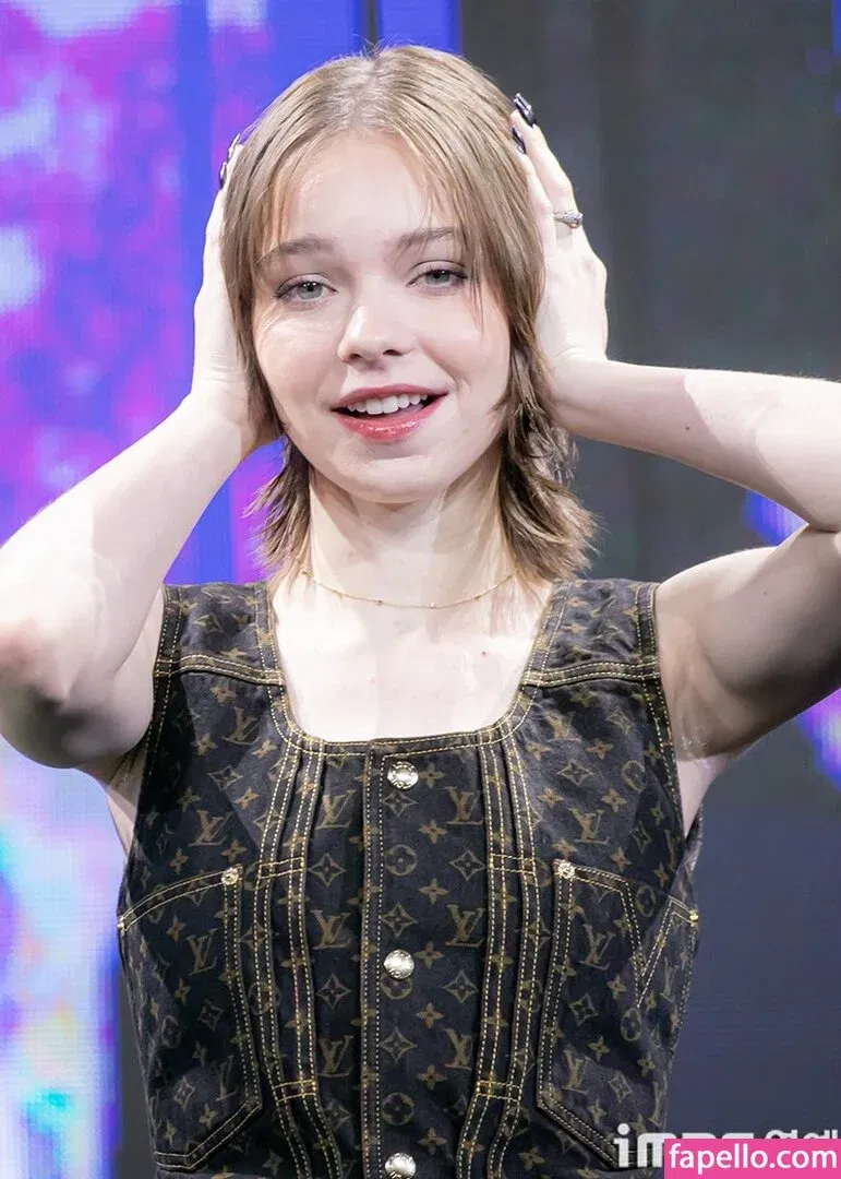 Emma Myers Onlyfans Photo Gallery 