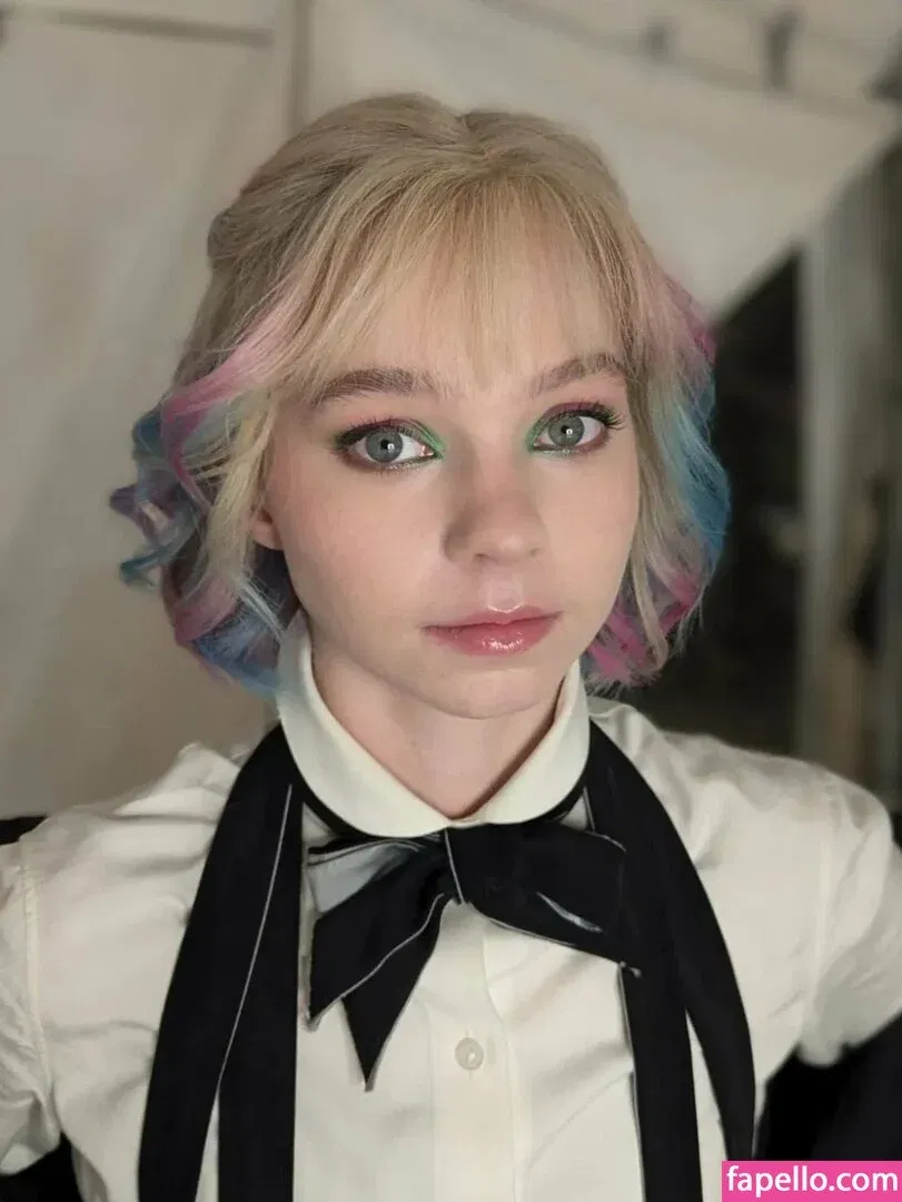 Emma Myers Onlyfans Photo Gallery 