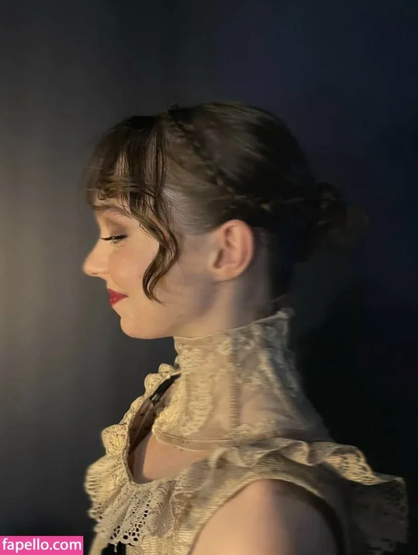 Emma Myers Onlyfans Photo Gallery 