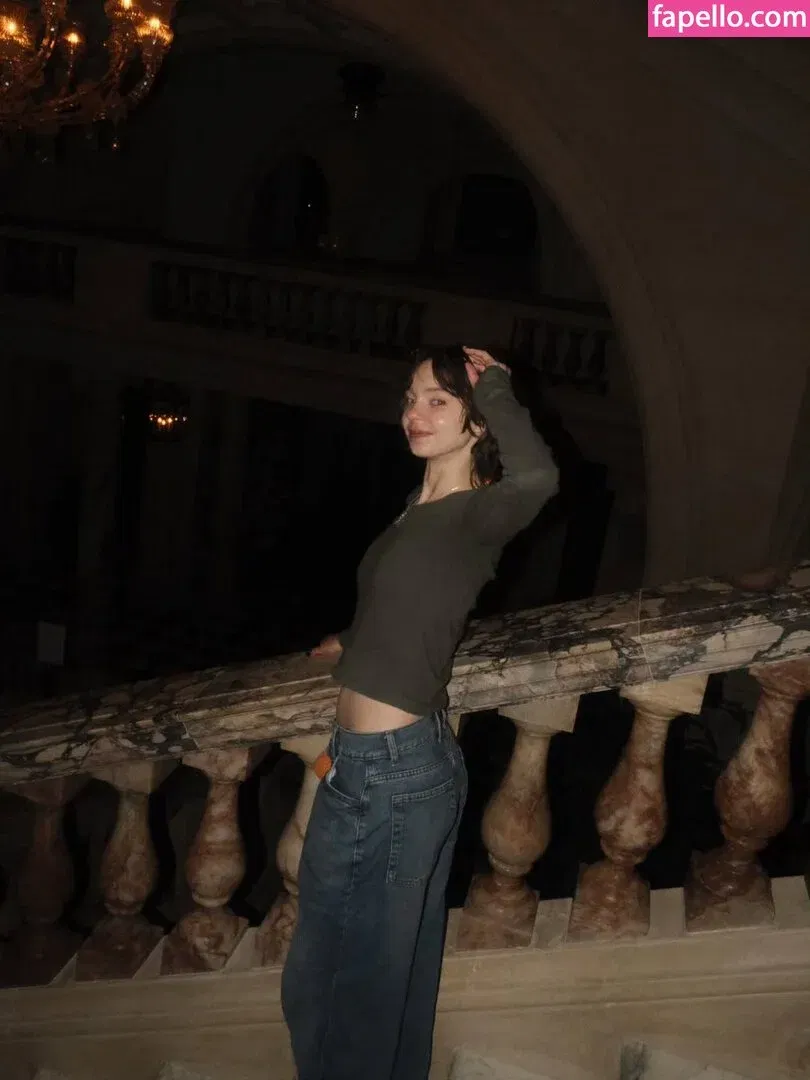 Emma Myers Onlyfans Photo Gallery 