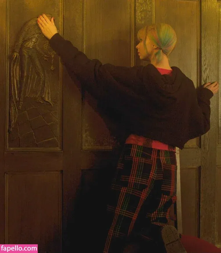 Emma Myers Onlyfans Photo Gallery 