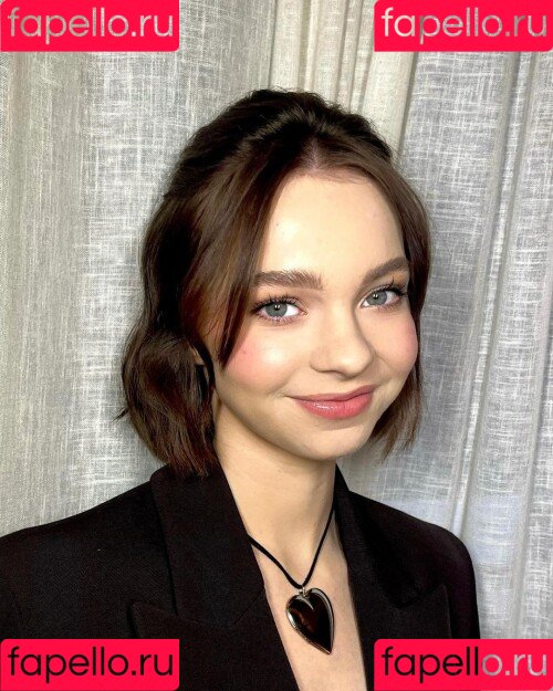 Emma Myers Onlyfans Photo Gallery 