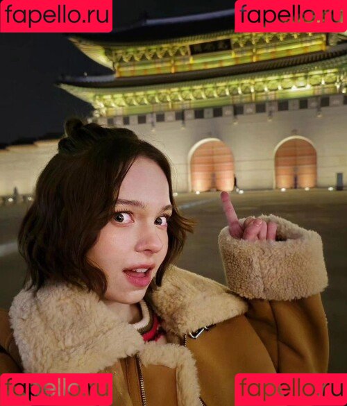 Emma Myers Onlyfans Photo Gallery 