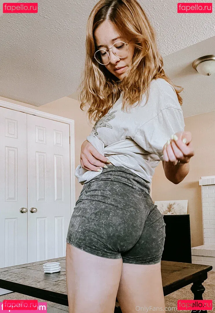 zoey_ryderr Onlyfans Photo Gallery 