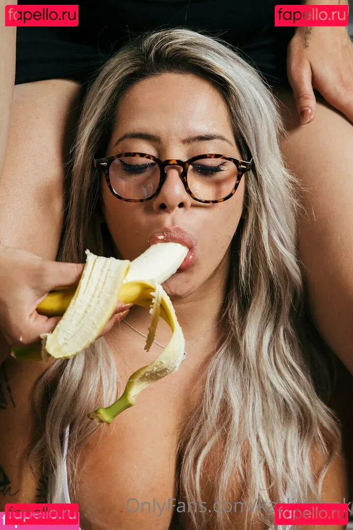 karlitathek Onlyfans Photo Gallery 