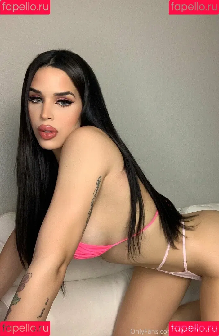 tsitaliaarianna Onlyfans Photo Gallery 