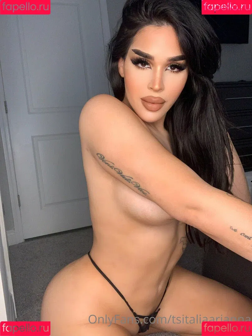tsitaliaarianna Onlyfans Photo Gallery 