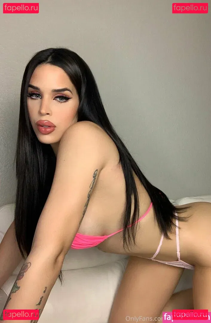 tsitaliaarianna Onlyfans Photo Gallery 