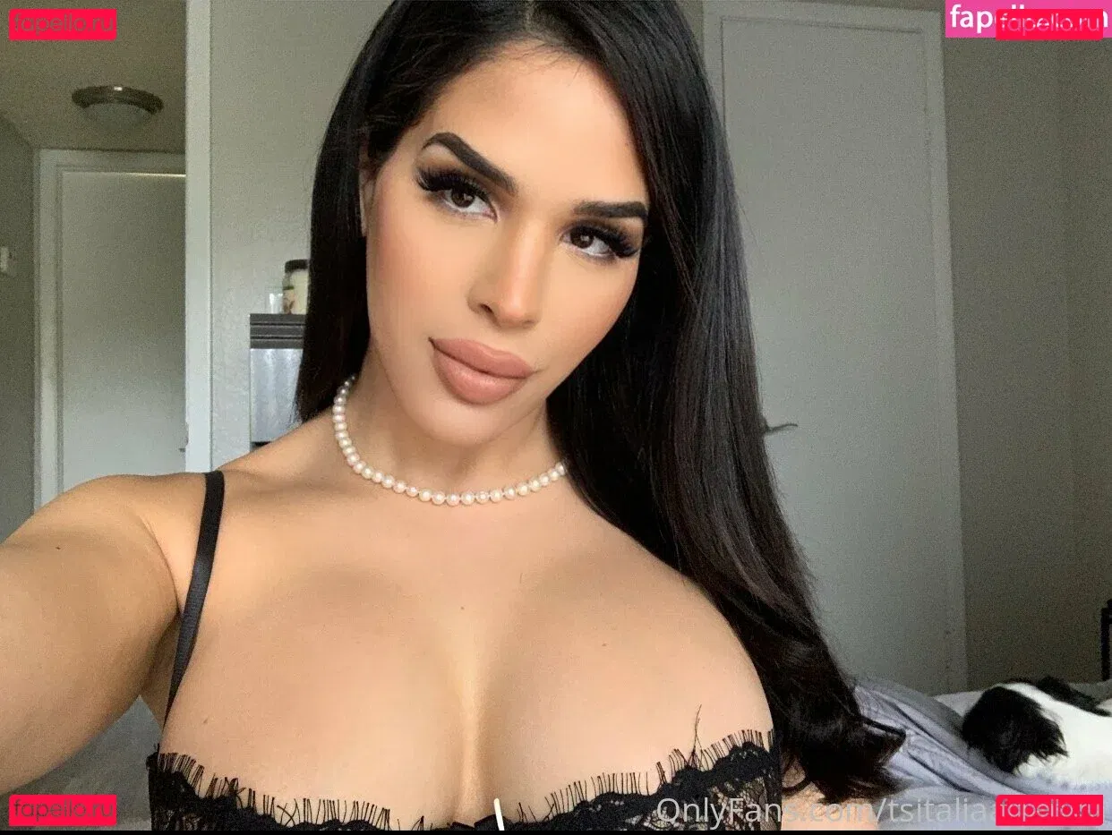 tsitaliaarianna Onlyfans Photo Gallery 