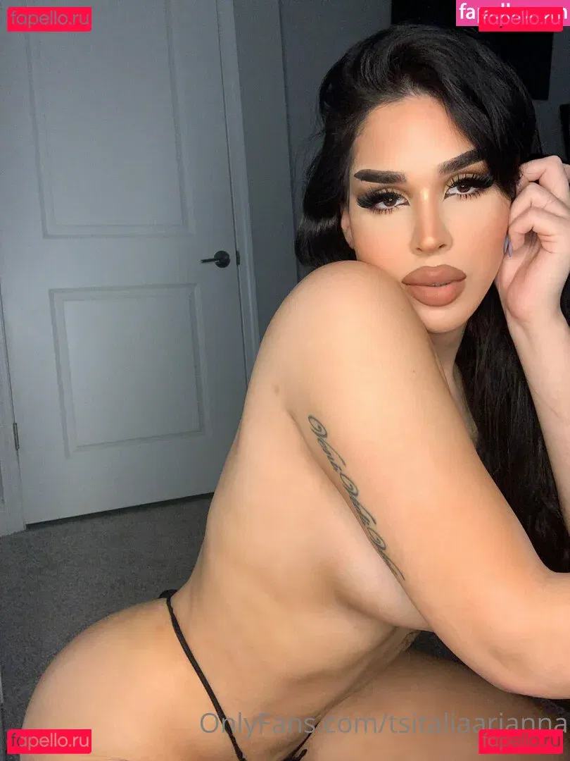 tsitaliaarianna Onlyfans Photo Gallery 
