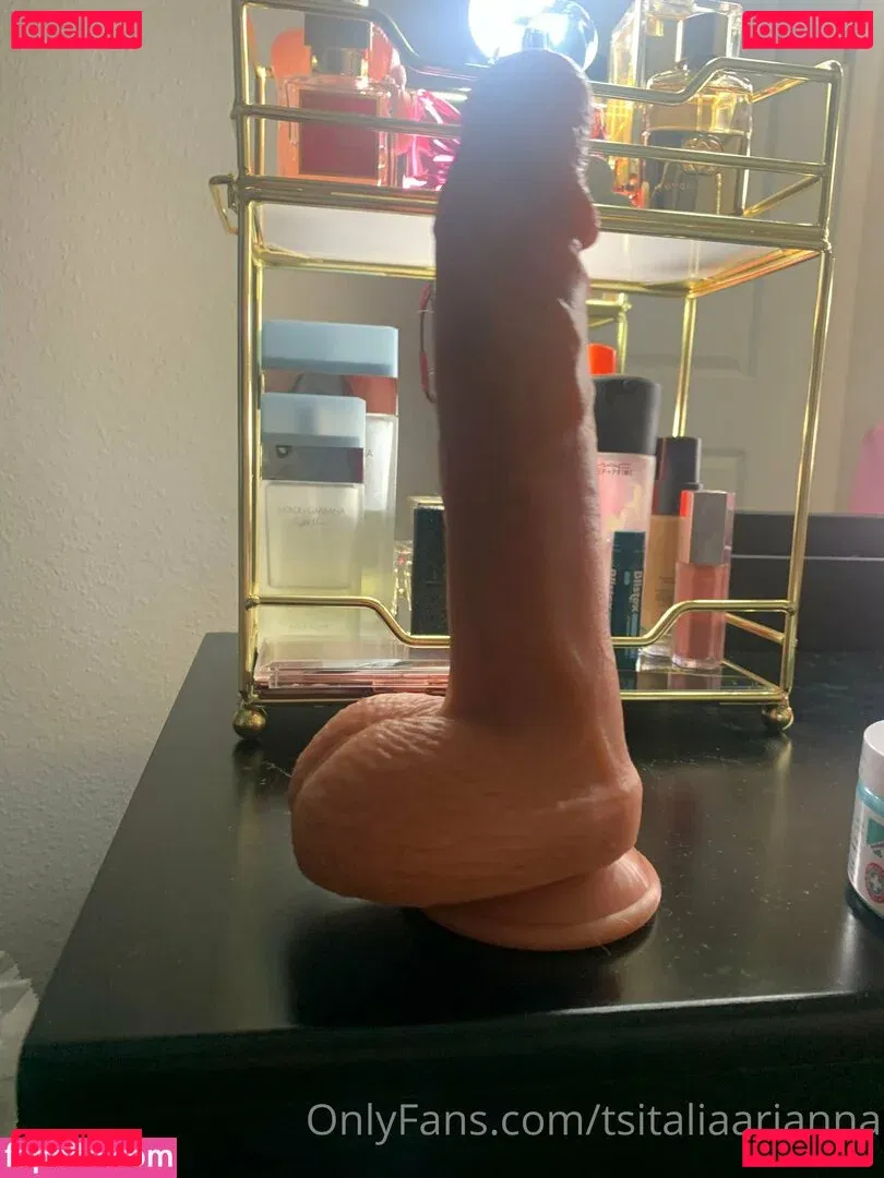 tsitaliaarianna Onlyfans Photo Gallery 