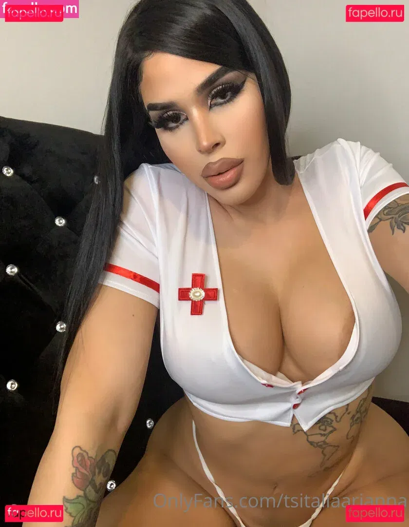 tsitaliaarianna Onlyfans Photo Gallery 
