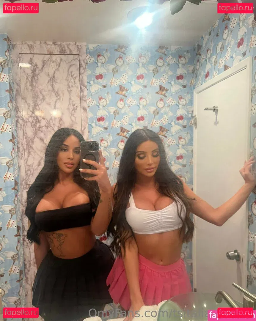 tsitaliaarianna Onlyfans Photo Gallery 