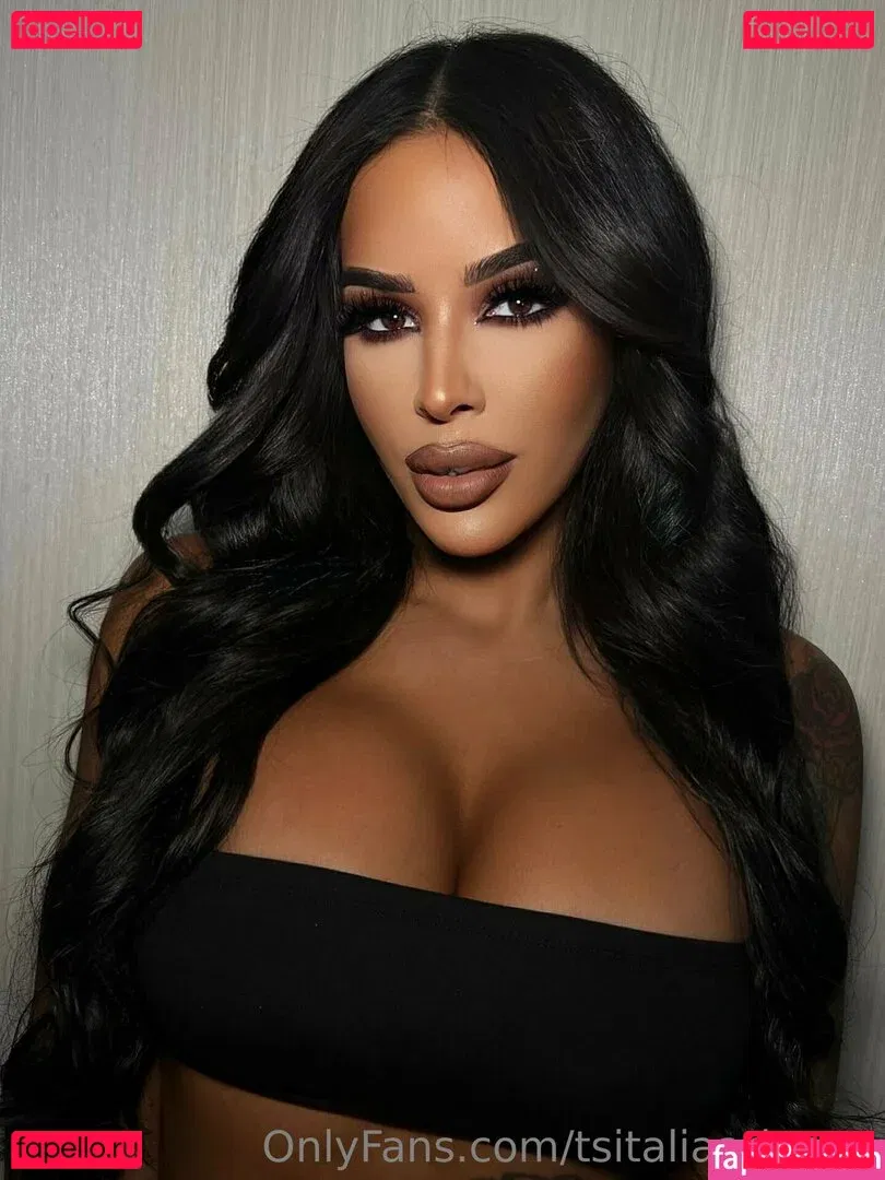 tsitaliaarianna Onlyfans Photo Gallery 