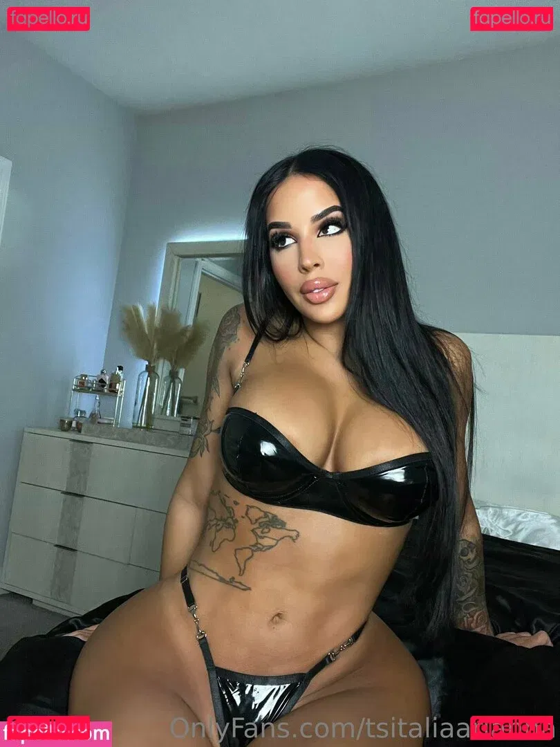 tsitaliaarianna Onlyfans Photo Gallery 