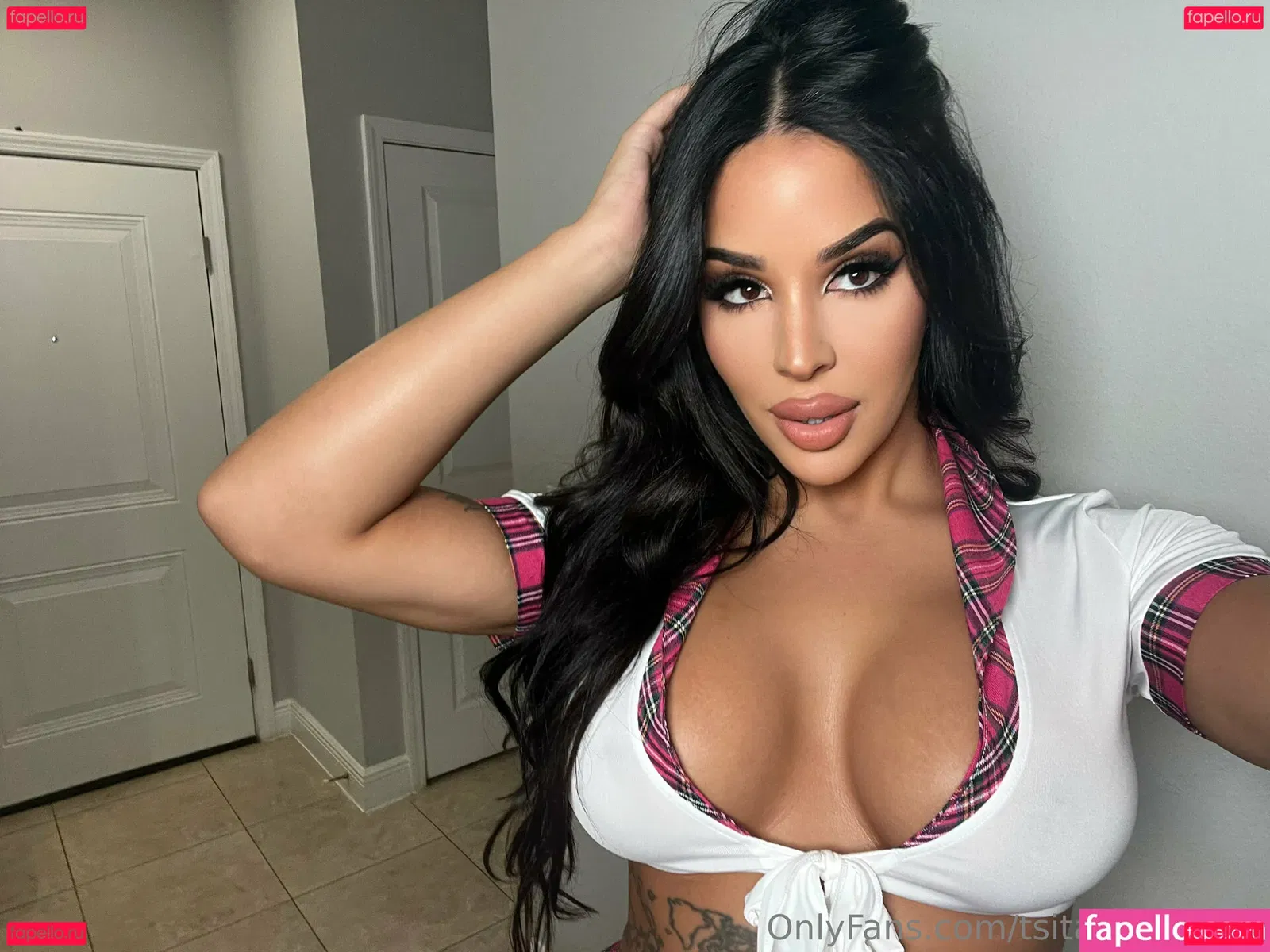 tsitaliaarianna Onlyfans Photo Gallery 