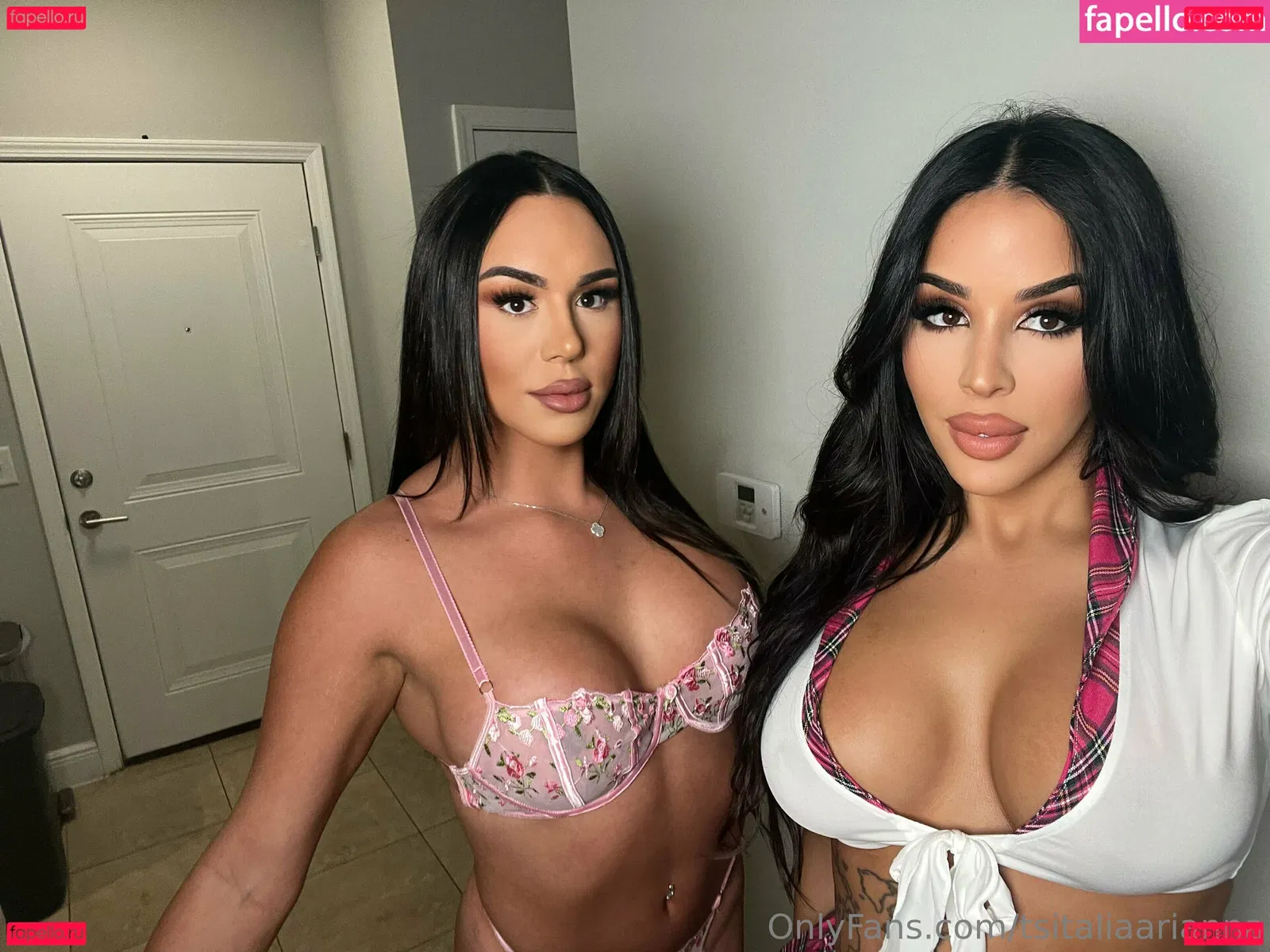 tsitaliaarianna Onlyfans Photo Gallery 