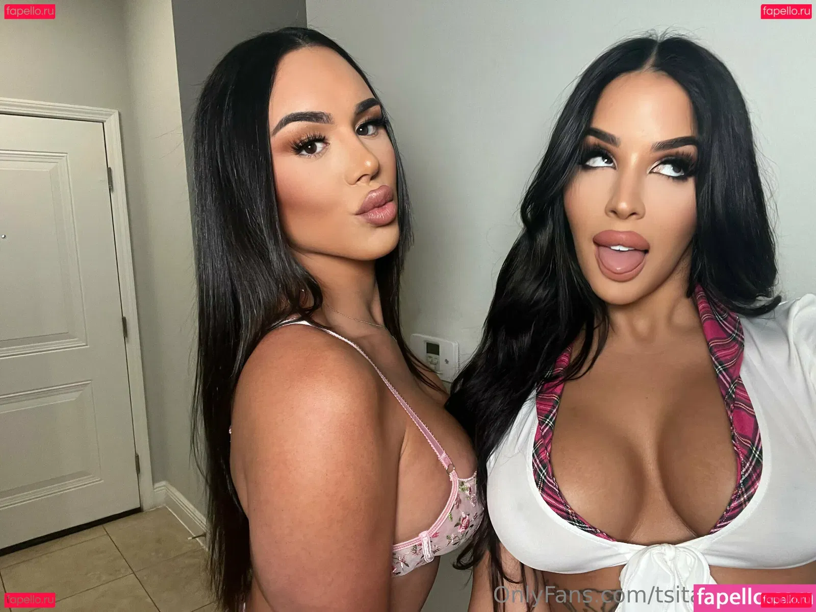 tsitaliaarianna Onlyfans Photo Gallery 