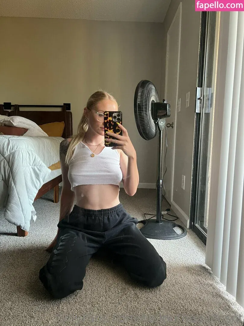 hellbntheavensnt Onlyfans Photo Gallery 