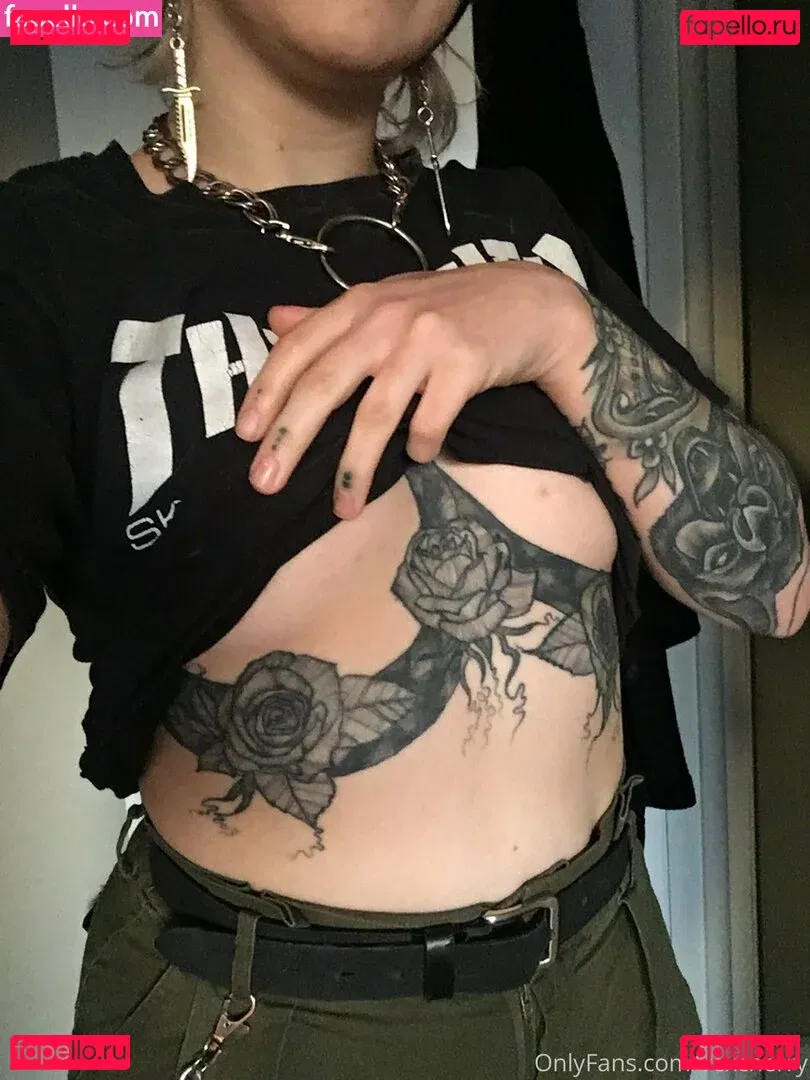 vexcherry Onlyfans Photo Gallery 