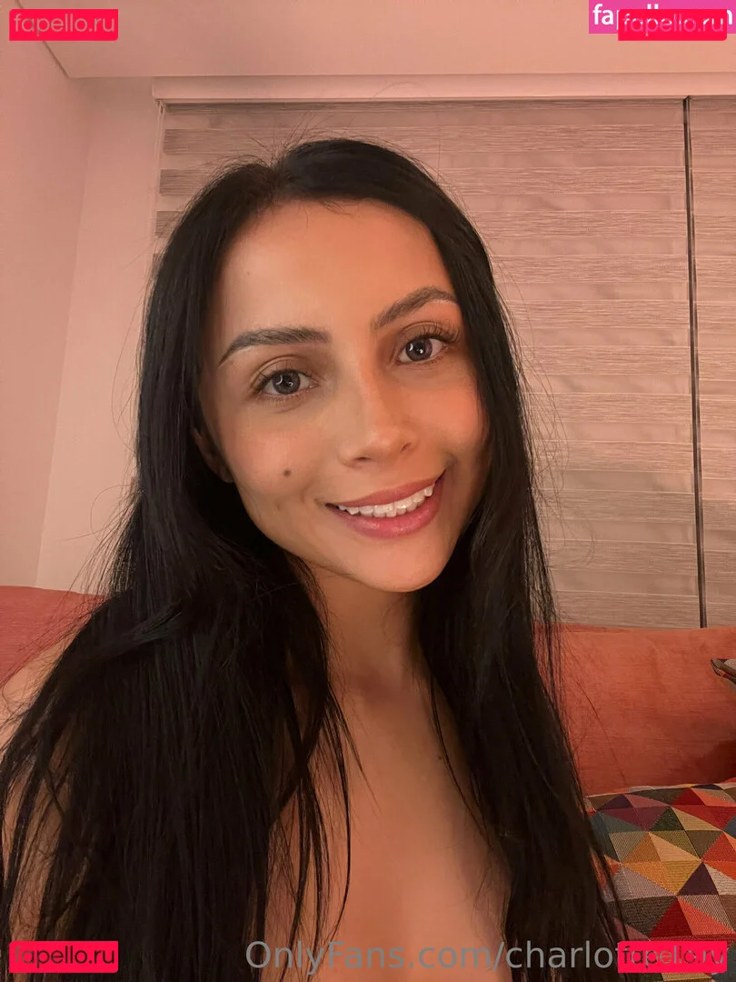 charlotte19y Onlyfans Photo Gallery 