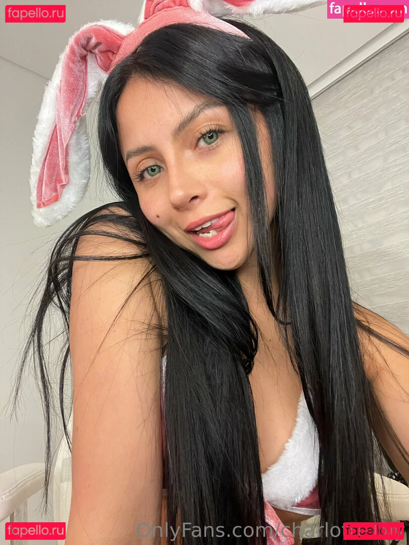 charlotte19y Onlyfans Photo Gallery 