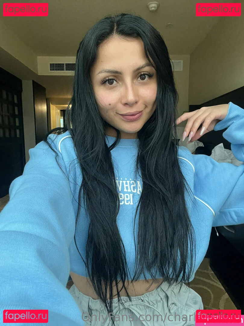 charlotte19y Onlyfans Photo Gallery 