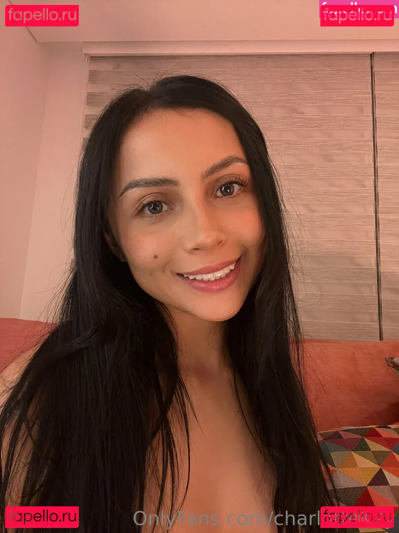 charlotte19y Onlyfans Photo Gallery 