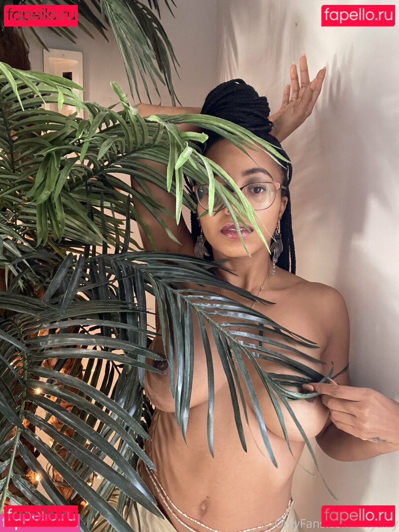anyaivy Nude Onlyfans Photo 41