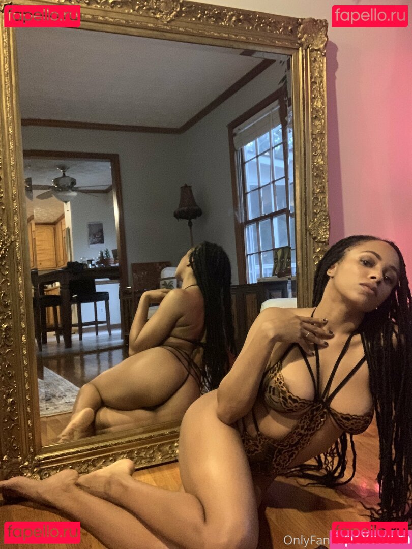 anyaivy Nude Onlyfans Photo 10