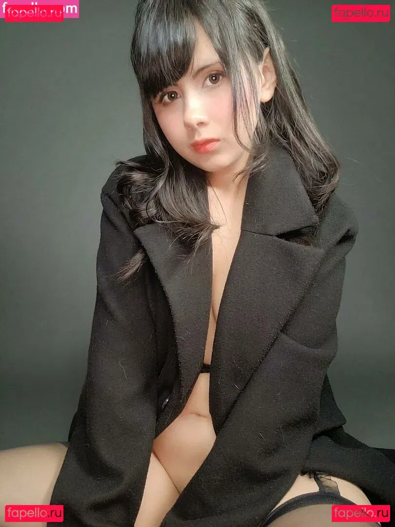 whiterabbit.exe Onlyfans Photo Gallery 