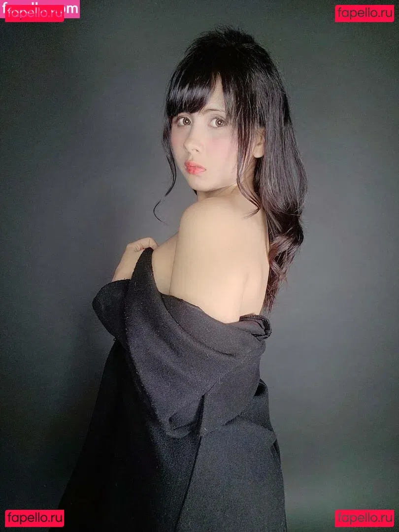 whiterabbit.exe Onlyfans Photo Gallery 