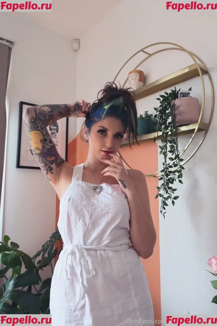 akiramaisuicide Onlyfans Photo Gallery 