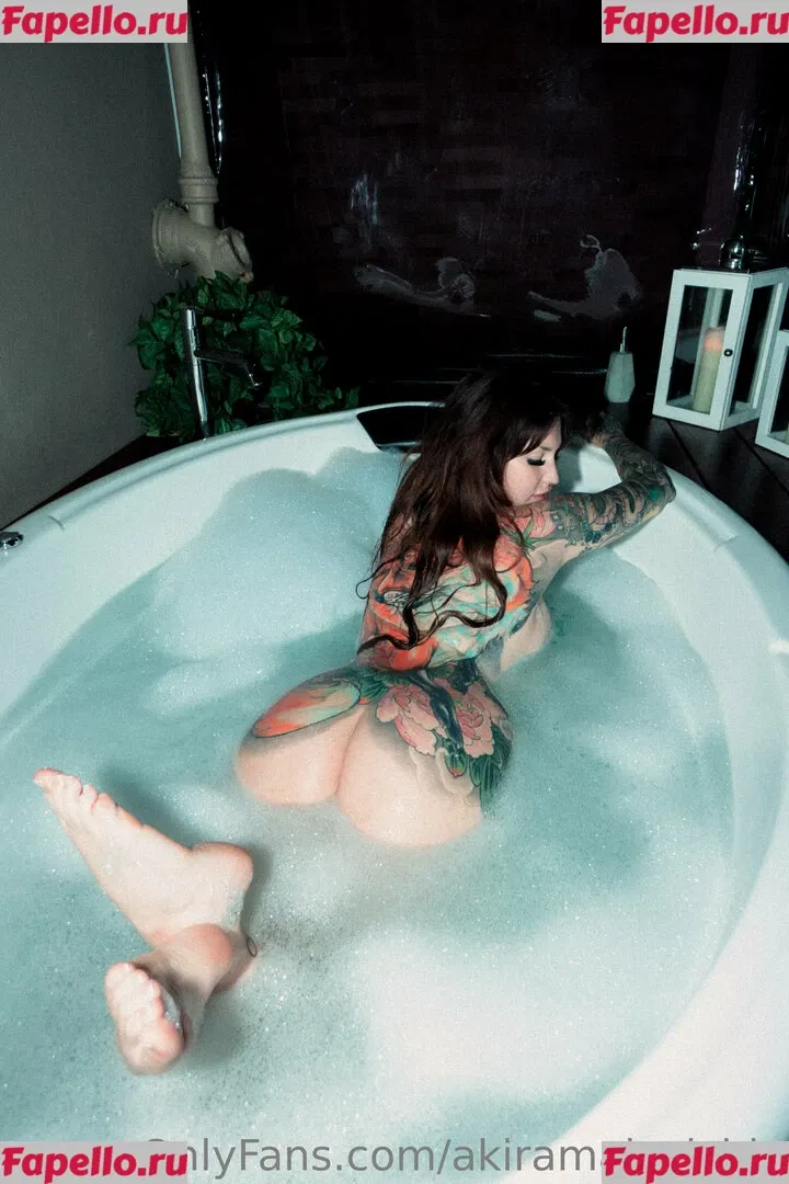 akiramaisuicide Onlyfans Photo Gallery 