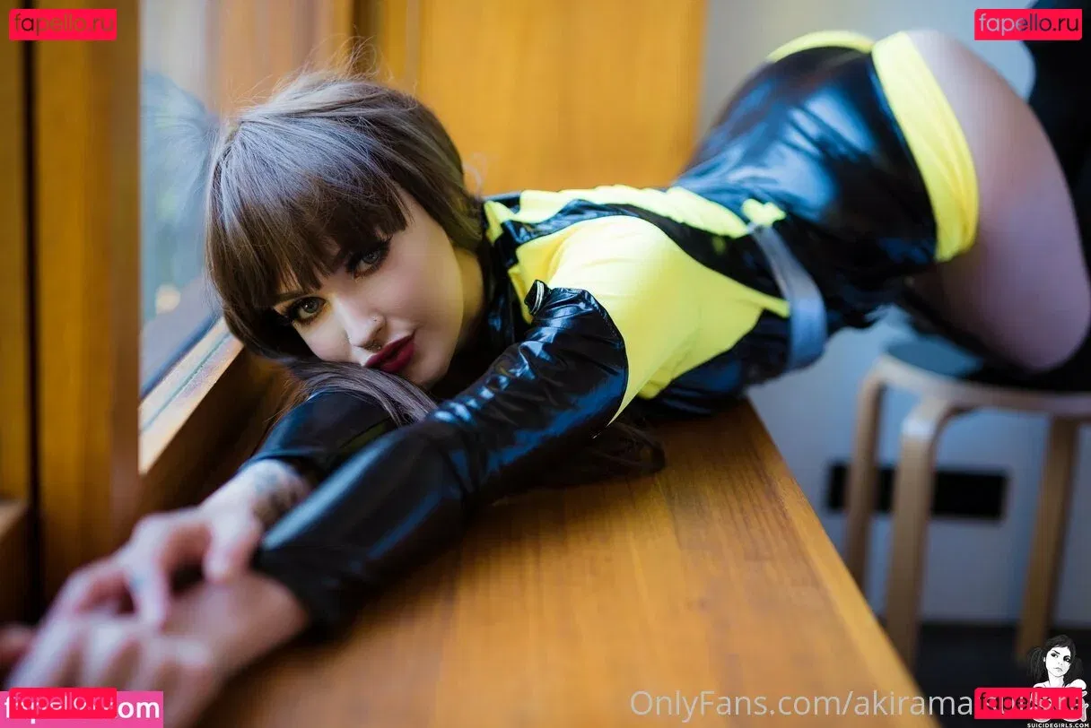 akiramaisuicide Onlyfans Photo Gallery 