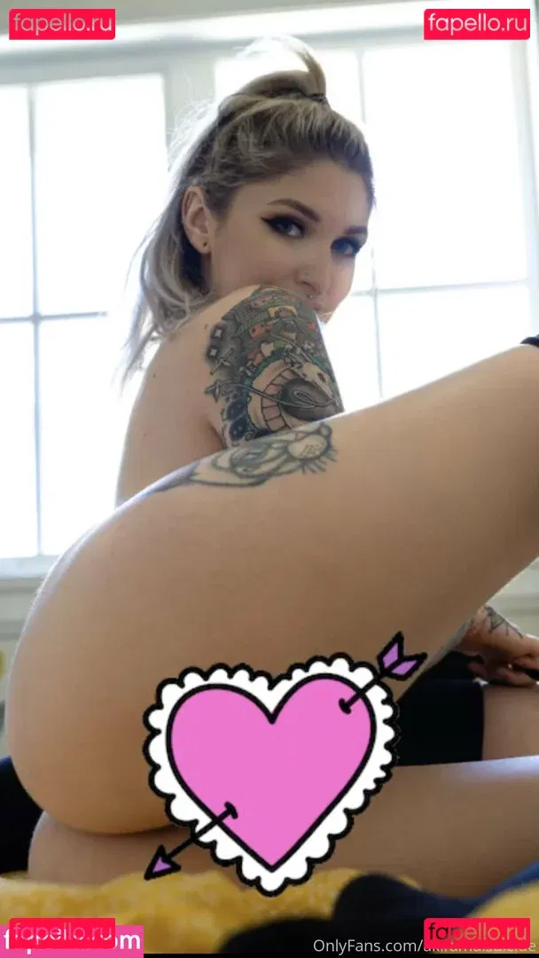 akiramaisuicide Onlyfans Photo Gallery 