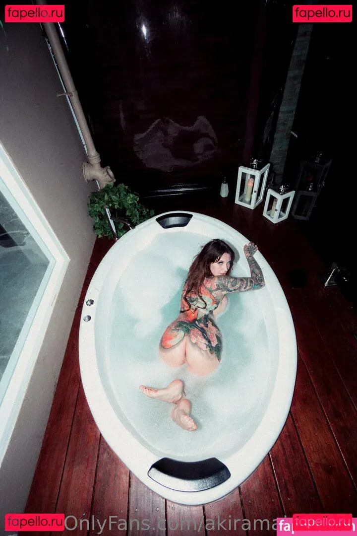 akiramaisuicide Onlyfans Photo Gallery 