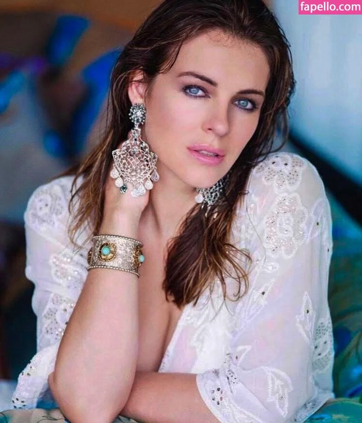 Elizabeth Hurley Onlyfans Photo Gallery 