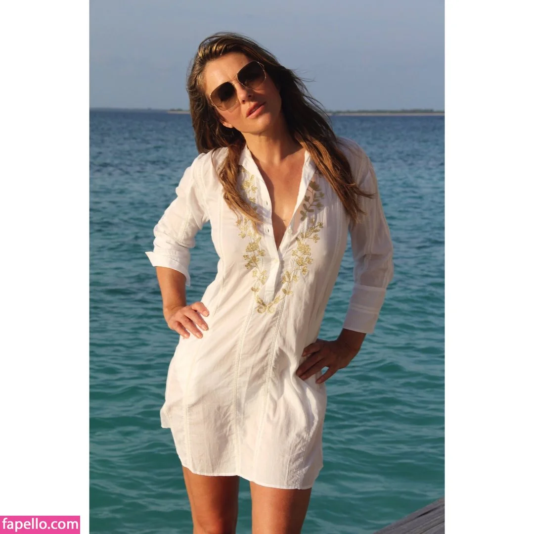 Elizabeth Hurley Onlyfans Photo Gallery 