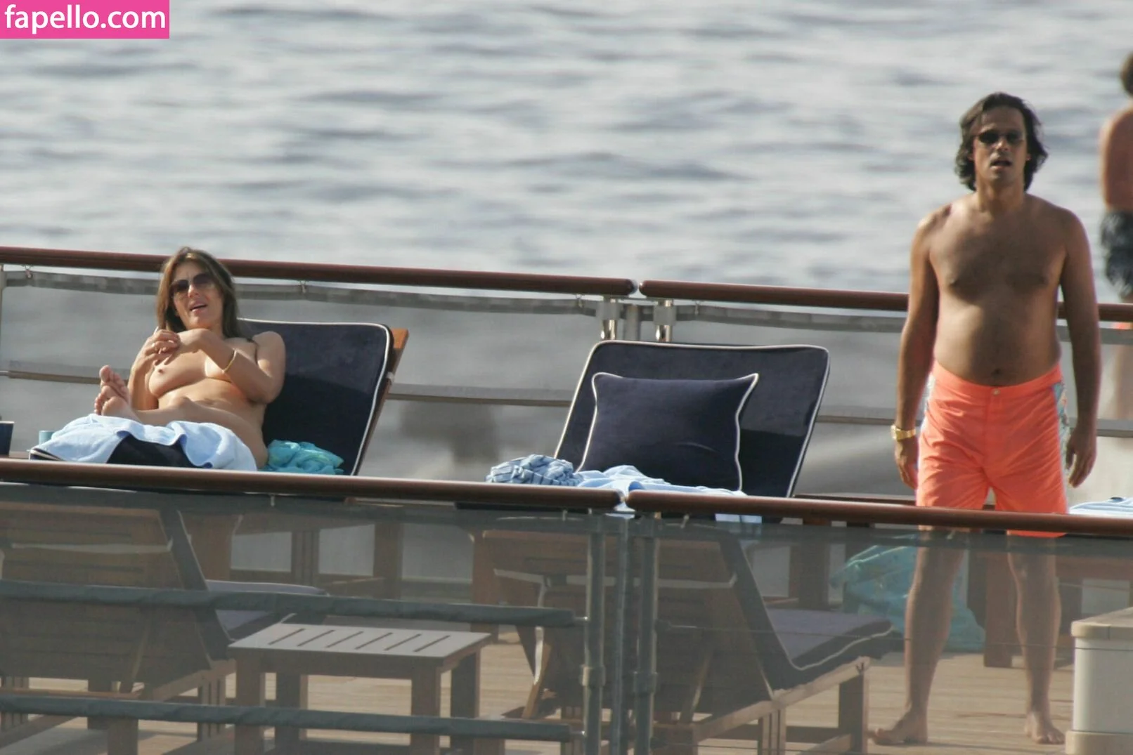 Elizabeth Hurley Onlyfans Photo Gallery 